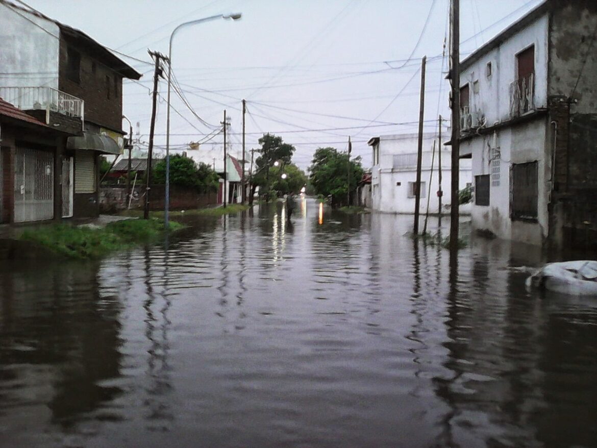 LANÚS: TORMENTA MORTAL