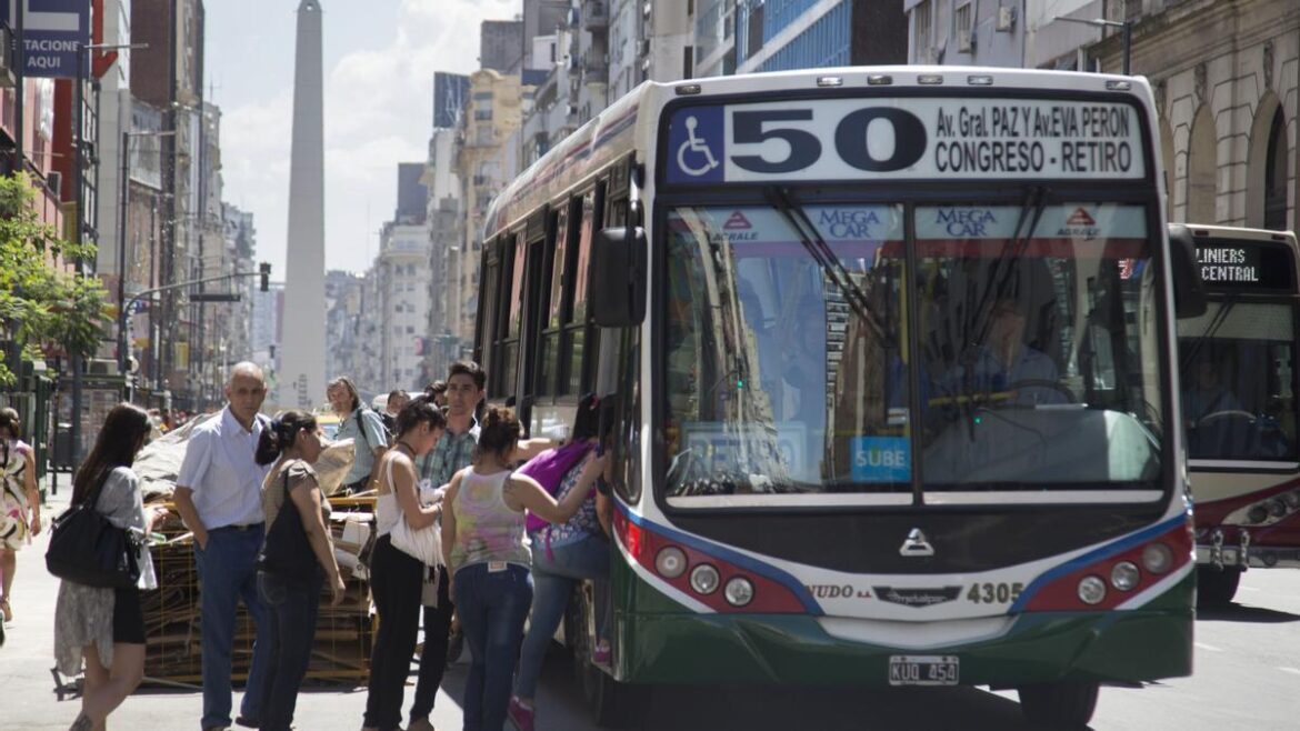 AUMENTA EL TRANSPORTE PÚBLICO